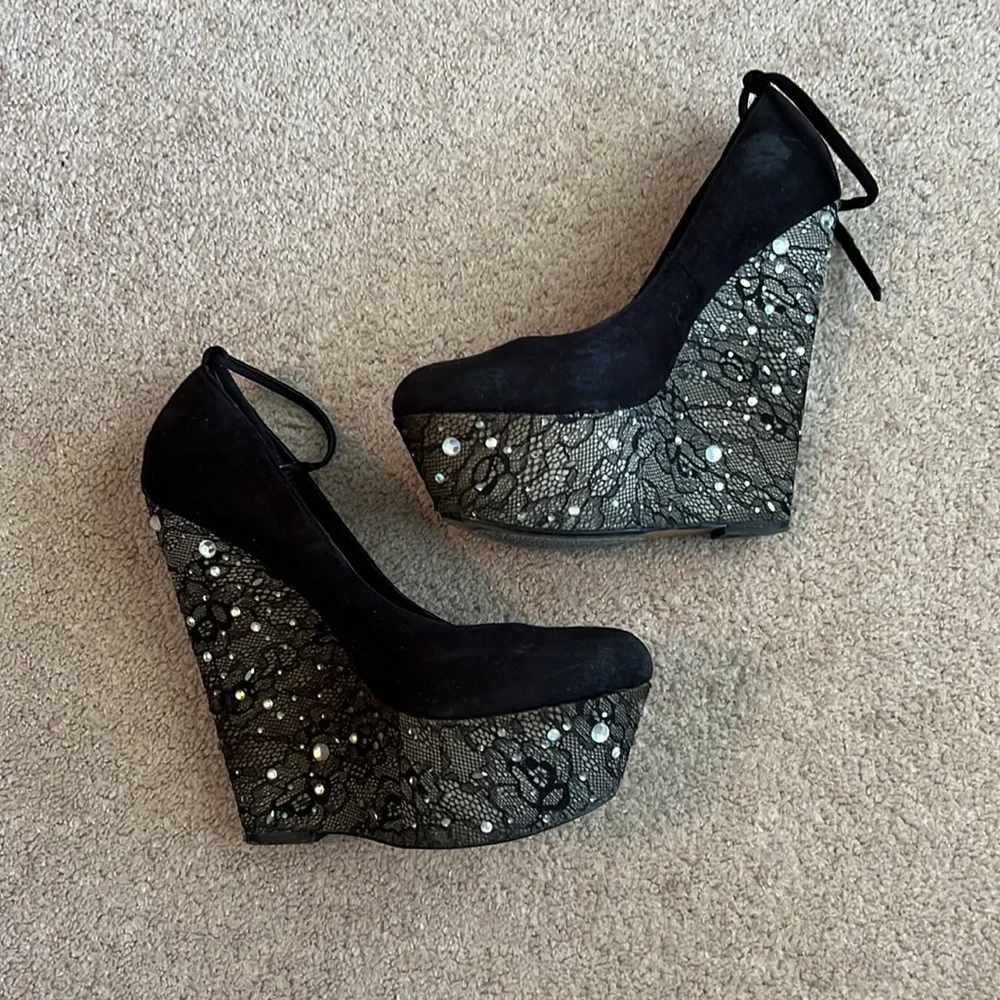 Black wedge heels - Picture 2 of 4